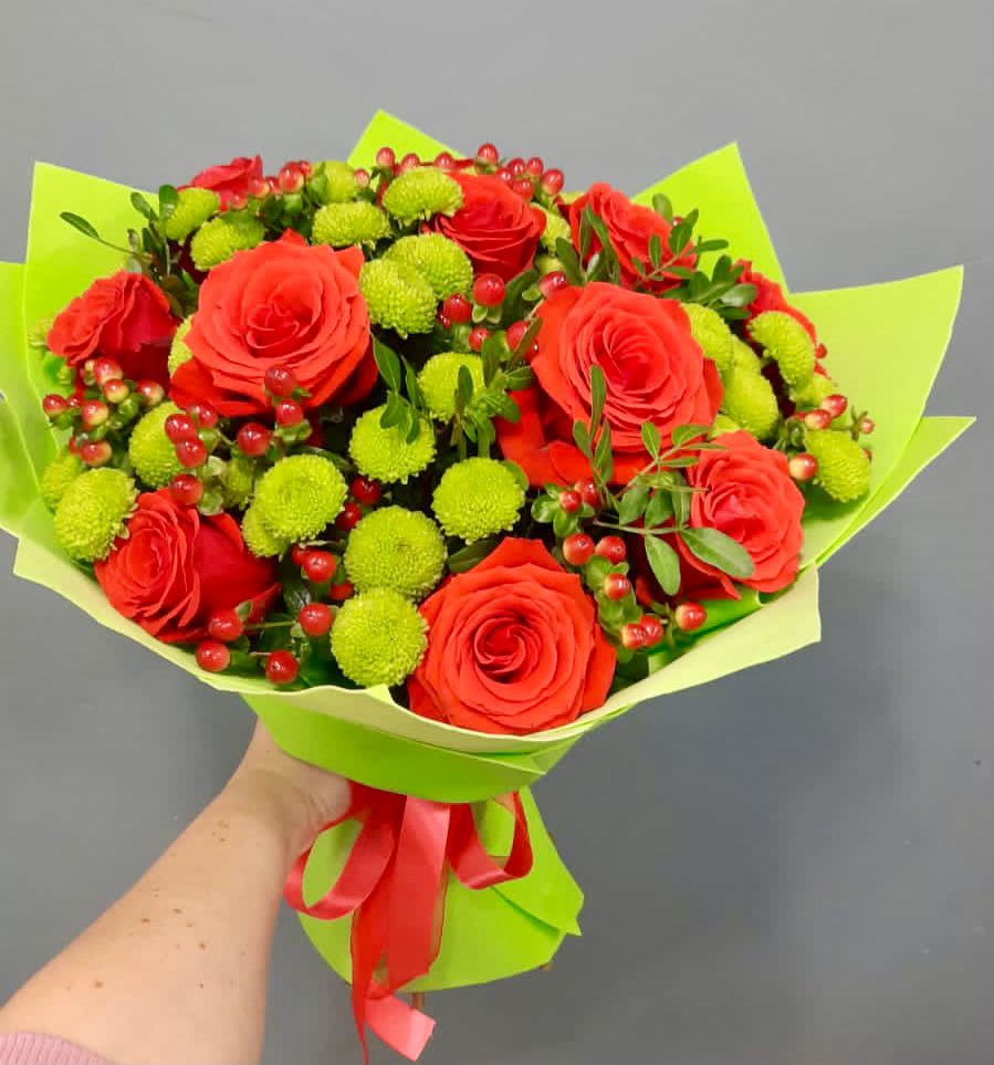 Букет цветов из: Хризантемы и Розы в Ивановском Курской области