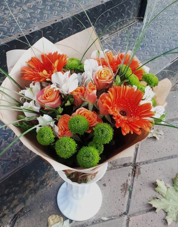 Букет цветов из: Герберы, Хризантемы, Альстромерии и Розы в Ивановском Курской области