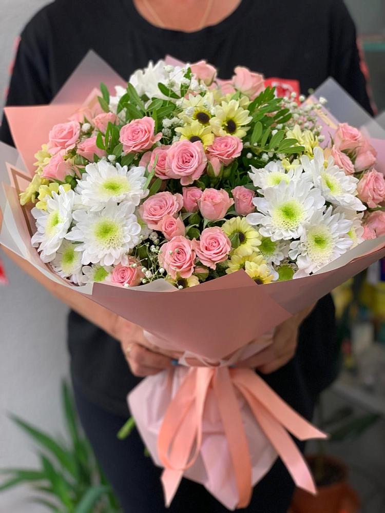 Букет цветов из: Розы и Хризантемы в Ивановском Курской области