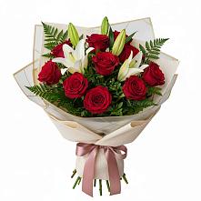 Букет цветов из:  Лилии и Розы в Ивановском Курской области