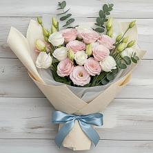 Букет цветов из:  Лизиантусы в Ивановском Курской области