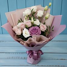 Букет цветов из:  Розы и Лизиантусы в Ивановском Курской области