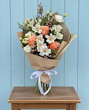 Букет цветов из:  Альстромерии, Лизиантусы, Розы и Хризантемы #REPLACE_PRED# Ивановском Курской области