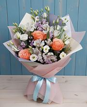 Букет цветов из:  Лизиантусы, Розы, Альстромерии и Гипсофила в Ивановском Курской области