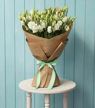 Букет цветов из:  Лизиантусы в Ивановском Курской области