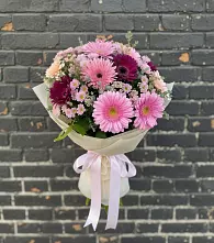 Букет цветов из:  Герберы и Хризантемы #REPLACE_PRED# Ивановском Курской области