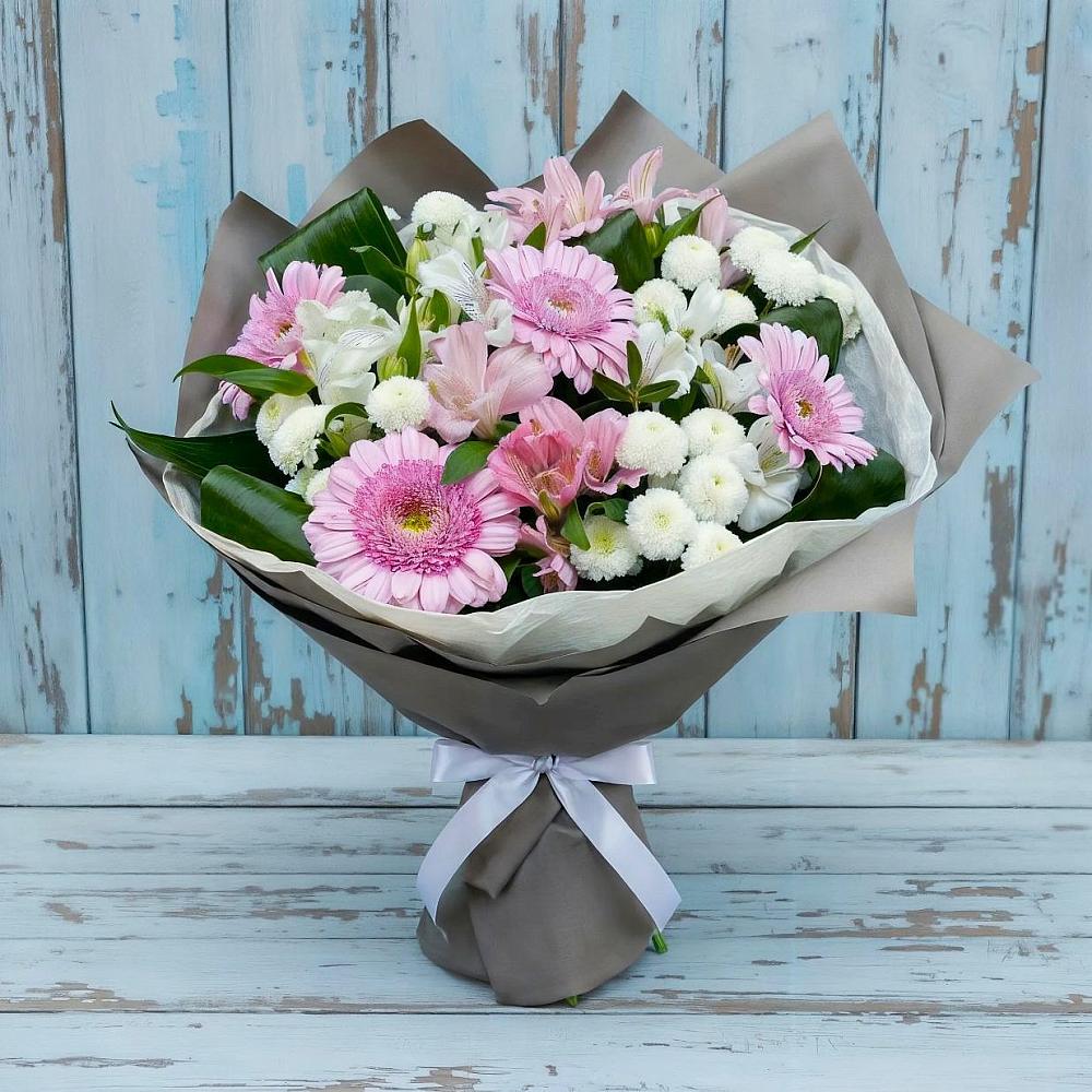 Букет цветов из: Герберы, Альстромерии и Хризантемы в Ивановском Курской области