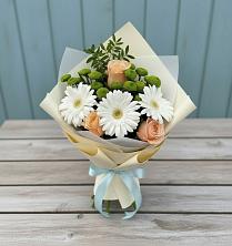 Букет цветов из:  Герберы, Розы и Хризантемы в Ивановском Курской области
