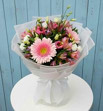 Букет цветов из:  Герберы, Альстромерии и Лизиантусы #REPLACE_PRED# Ивановском Курской области