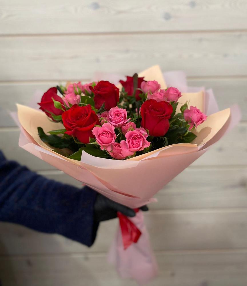 Букет цветов из: Розы в Ивановском Курской области