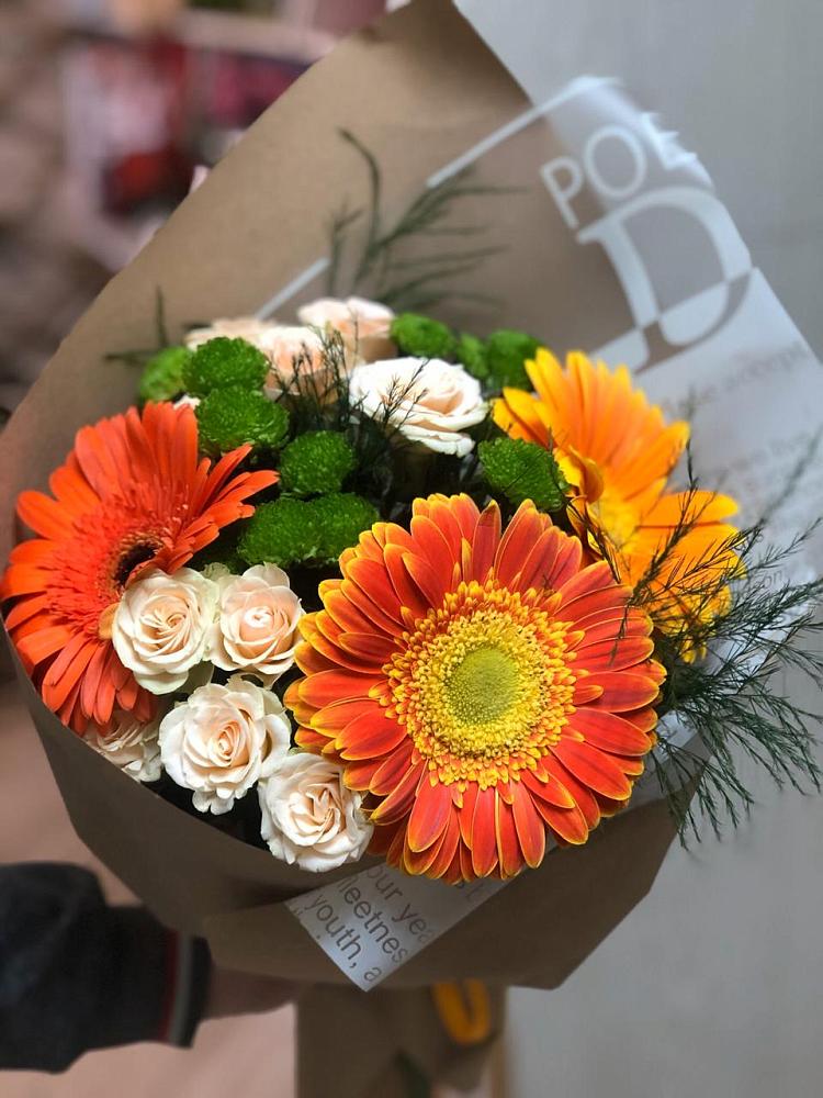 Букет цветов из: Герберы, Хризантемы и Розы в Ивановском Курской области